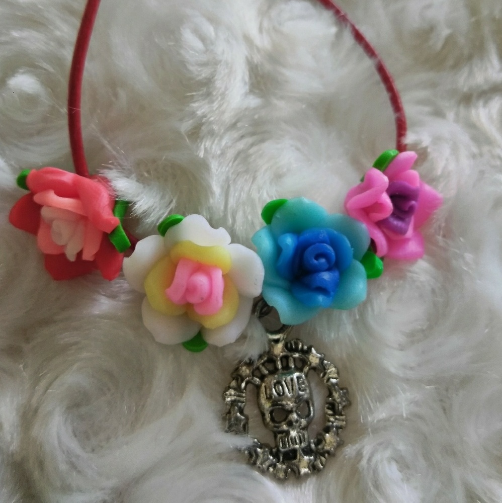 Halloween/Day of The Dead Necklace - Picture 2 of 4